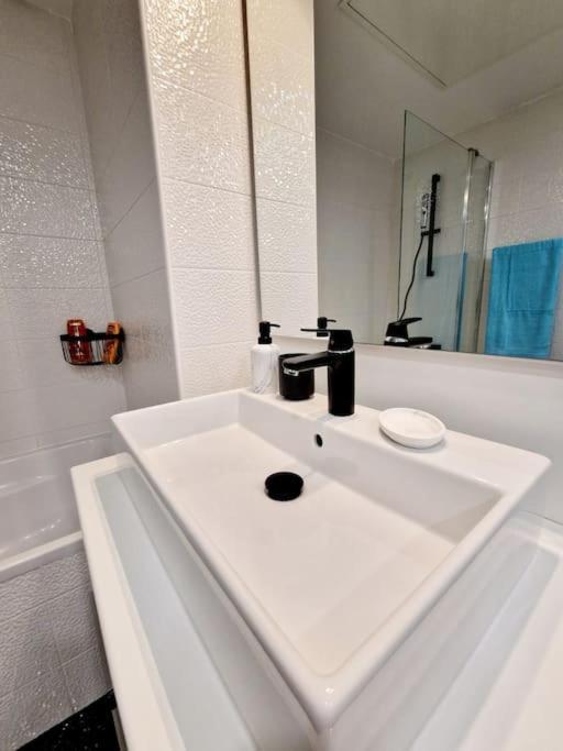 Prado Plage David - Stade Velodrome - Parc Chanot - Luxury Apartment By The Sea Marseille Luaran gambar